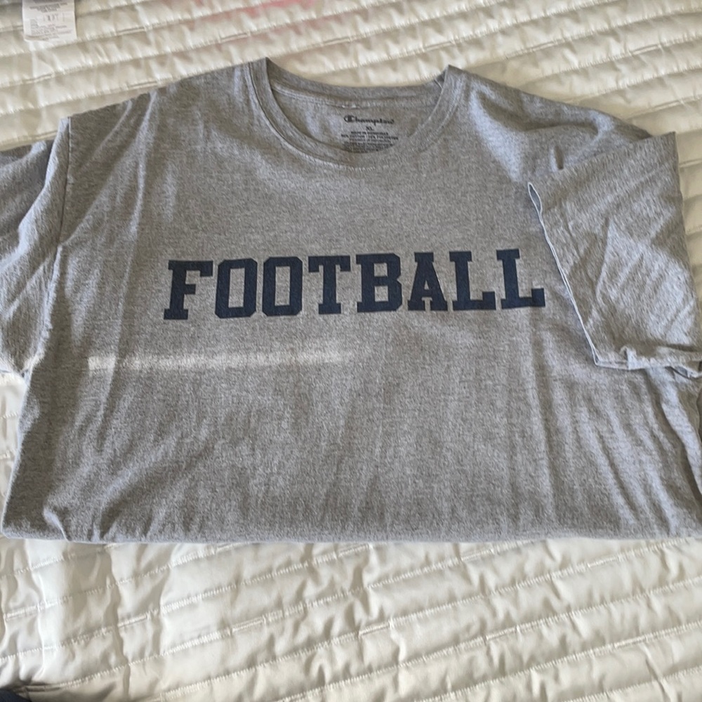 Champion t shirt